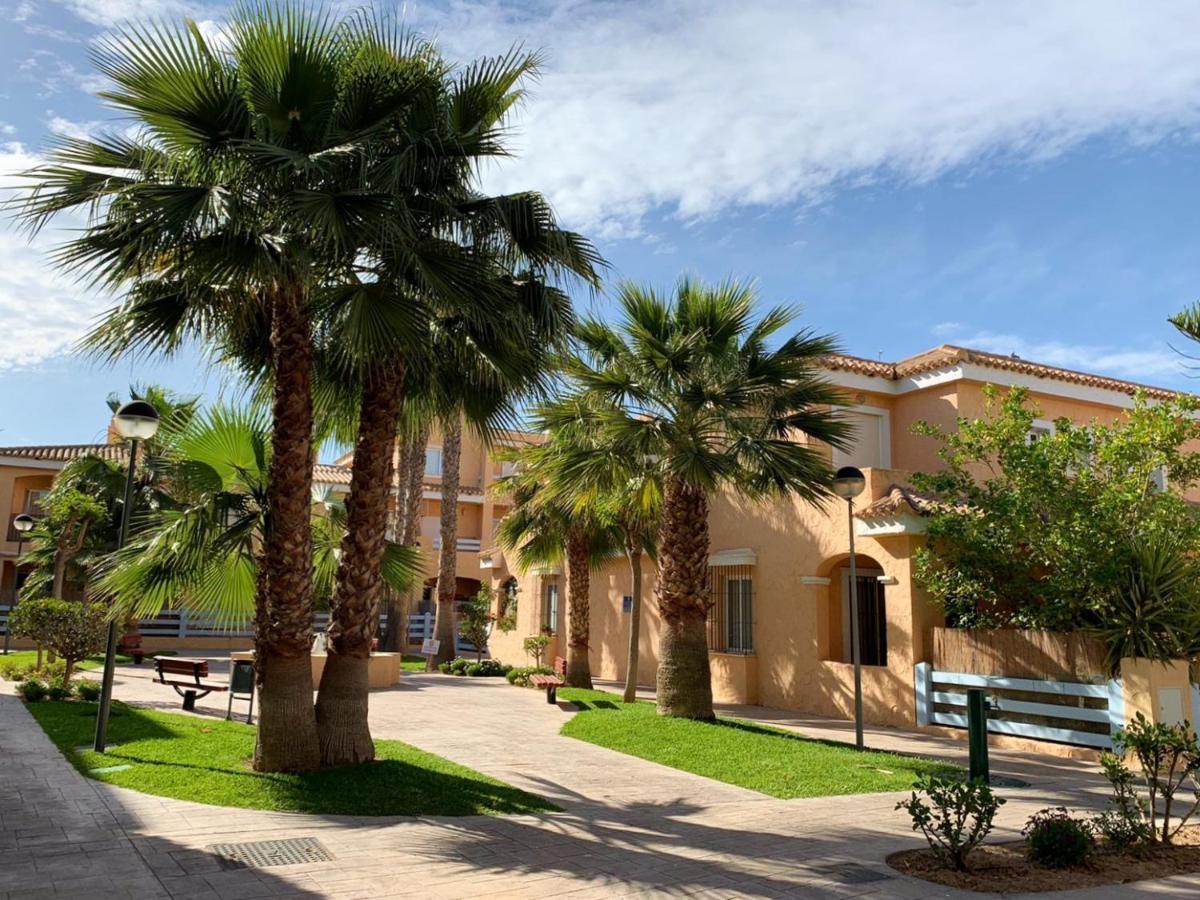 维拉Marinas Sol - Tu Hogar Con Jardin Privado!公寓 外观 照片