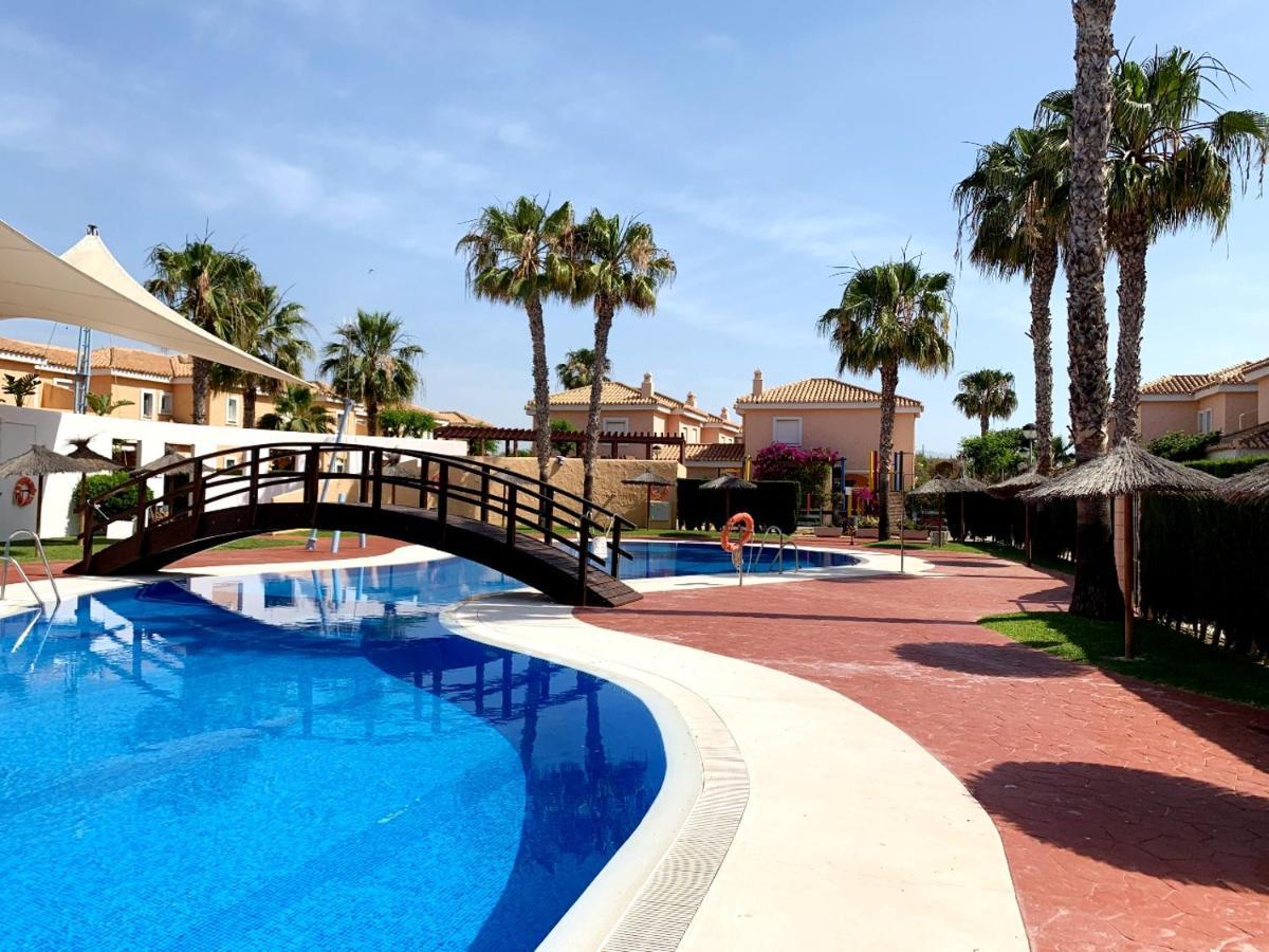 维拉Marinas Sol - Tu Hogar Con Jardin Privado!公寓 外观 照片